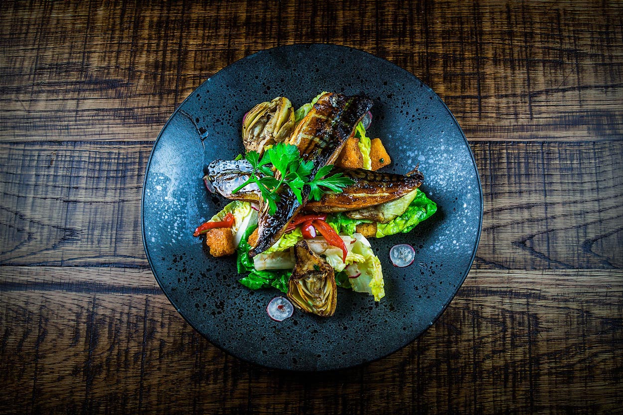 The Swan With Two Necks